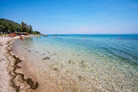 Agios Ioannis Peristeron: The clean waters of Agios Ioannis Peristeron beach