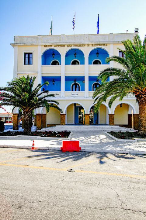 Town: The Town Hall of Zakynthos.