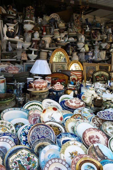 Monastiraki: Old items