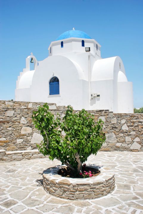 Town: Cycladic church