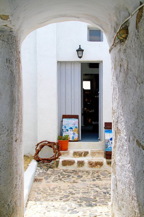 Pyrgos: A picturesque corner with pieces of art