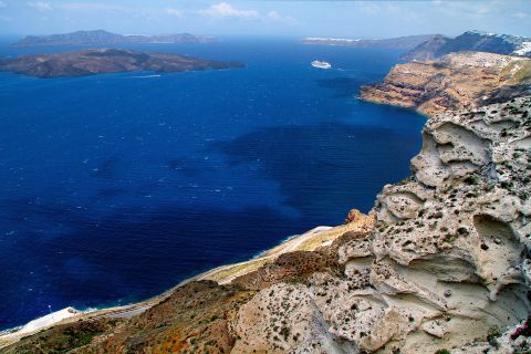 Athinios: The deep blue waters of Santorini