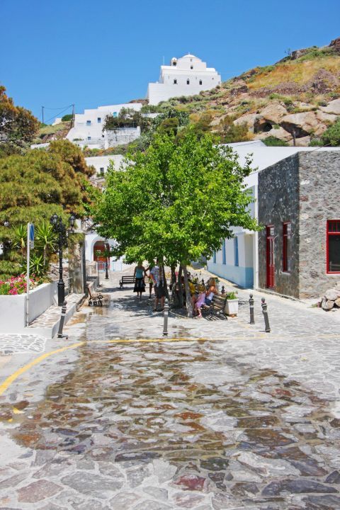 Plaka: Plaka is a nice, picturesque village with many tranquil spots.