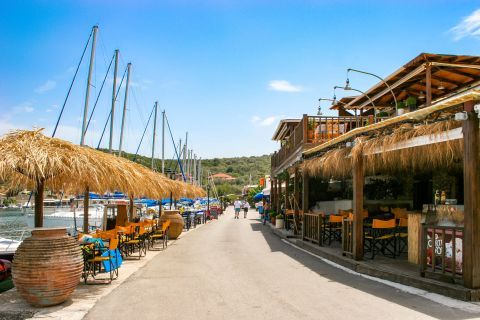 Sivota: Cafes and beach bars are placed all over the place.