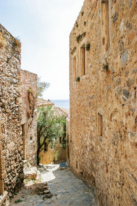 Kastro Monemvasias: An alley paved with stone.