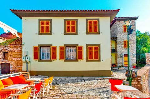 Town: A colorful building in Nafpaktos