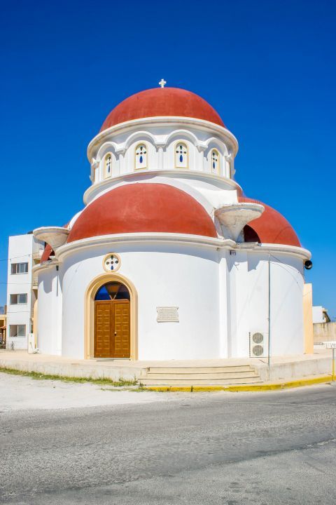 Ierapetra: An imposing church in Ierapetra.