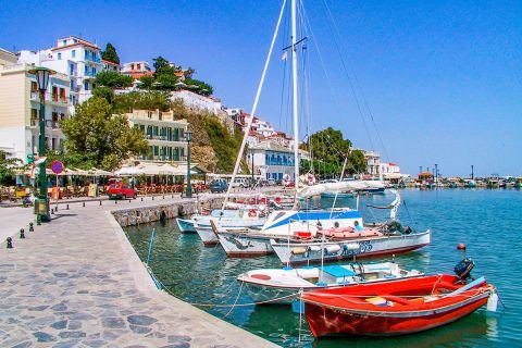 Town: The main harbor of Skopelos.