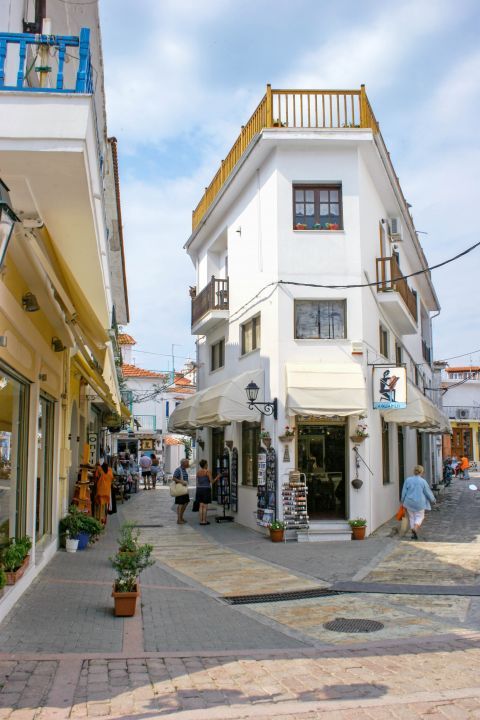 Town: A central spot in Chora.
