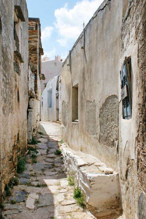 Sangri: A stone-paved alley with old buildings