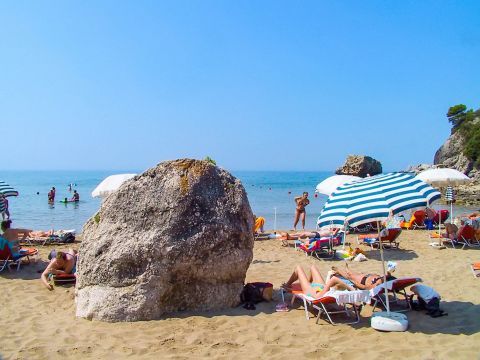 Gialiskari: Gialiskari beach is much preferred by tourists