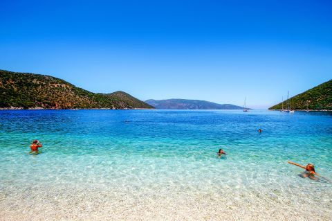 Antisamos: Crystal clear waters