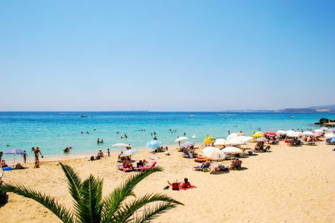 Platis Gialos: Platis Gialos is one of the most famous beaches of Kefalonia