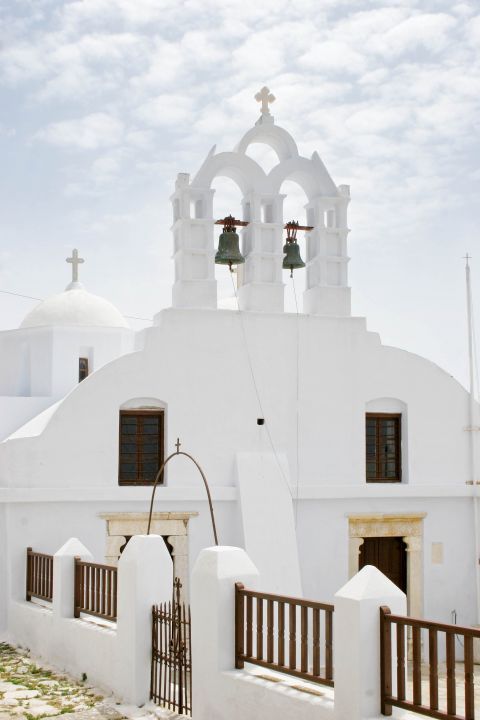 Chora: An island of spirituality and purity, Amorgos is popular for its wonderful chapels.
