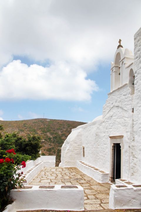 Chora: At the yard of the church of Agios Georgios Valsamitis. Chora, Amorgos.
