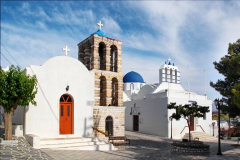 Kostos: The beautiful churches of Kostos village