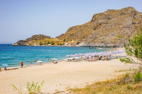 Damnoni: Damnoni is believed to be one of the most charming beaches of Rethymno,