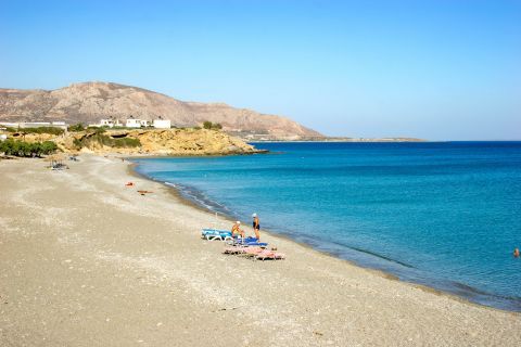 Makrigialos: Soft sand and crystal clear waters.